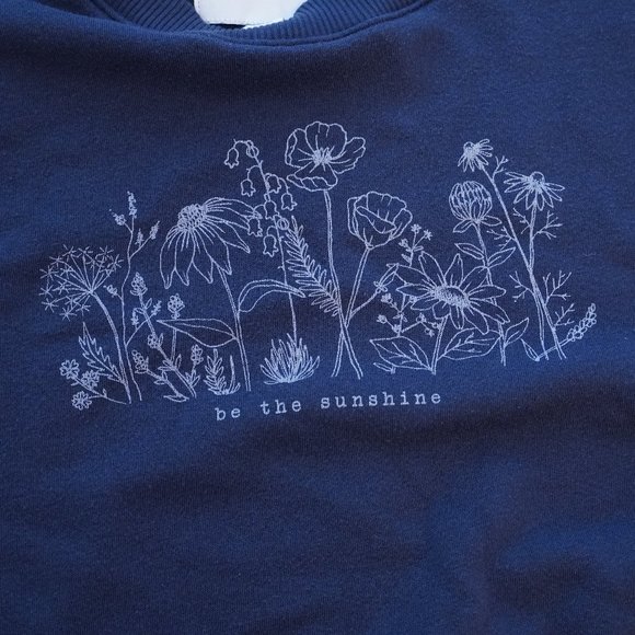 American Eagle Sweatshirt - Picture 4 of 5